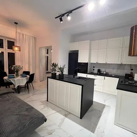 Apartment Jezyce Centrum *